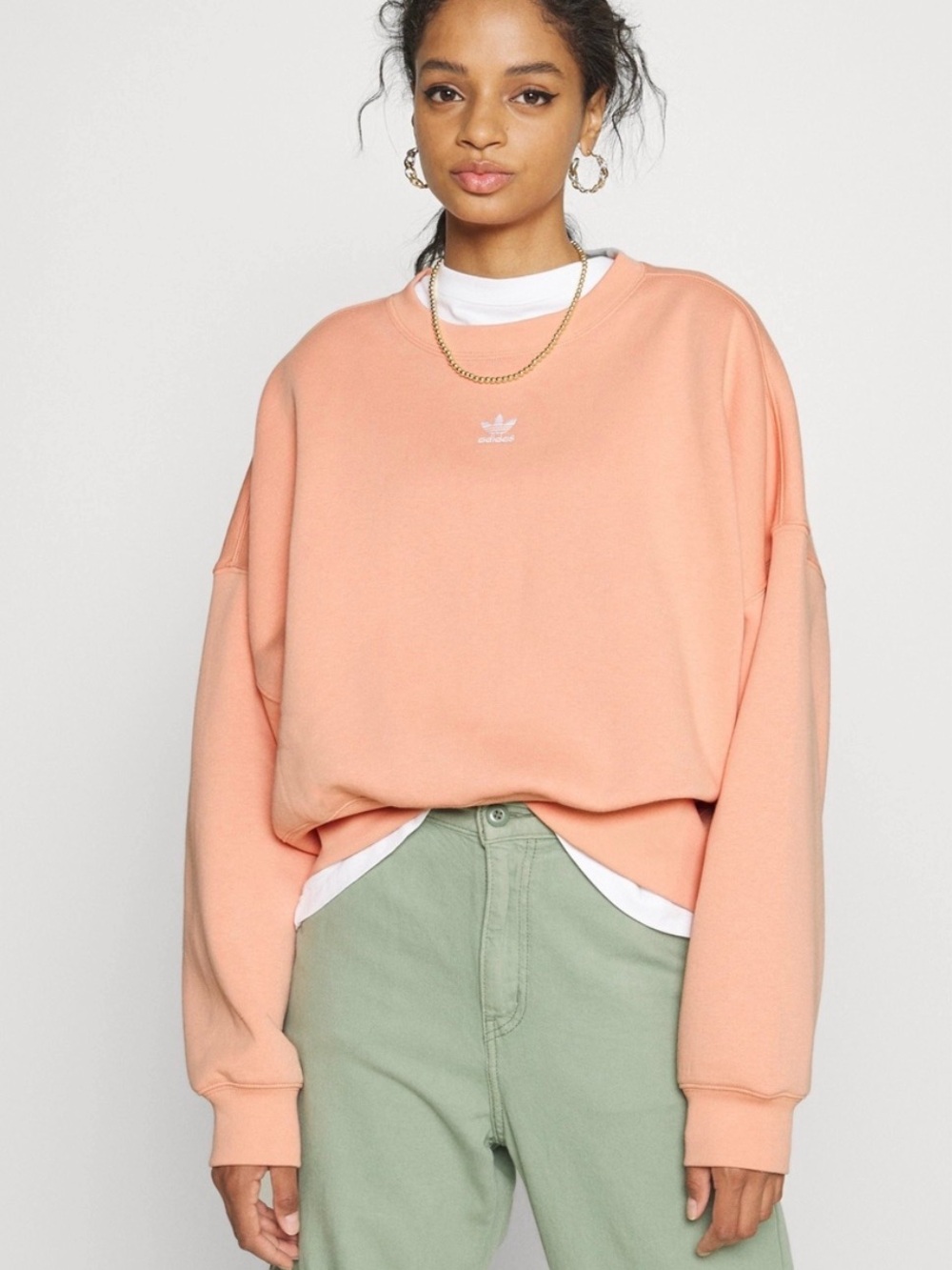 adidas | Oversized Crewneck Sweatshirt in Peach - Size M